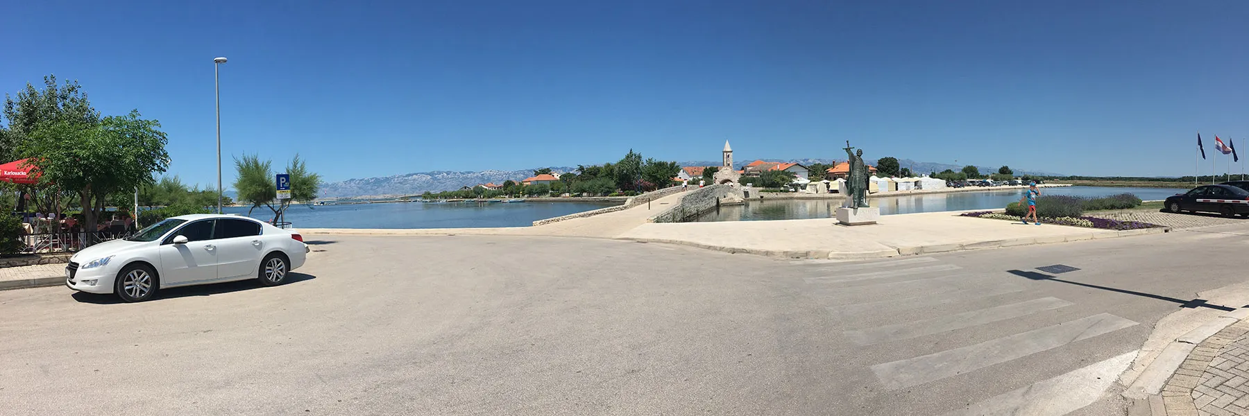 Vozidlo Gapal Tour pripravené na objednanú prepravu osôb